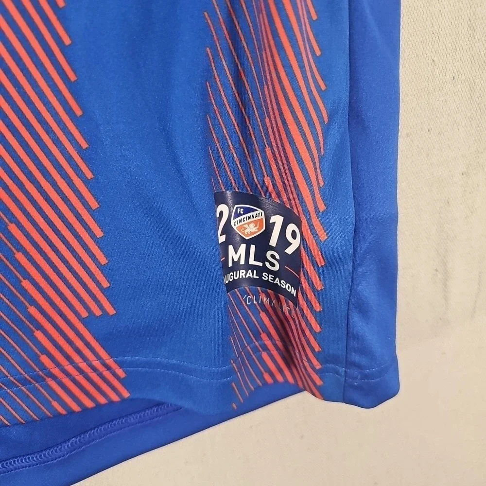Adidas FC Cincinnati 2019 MLS Inaugural Season Mercy Health Soccer Jersey Men XL - Picture 3 of 8